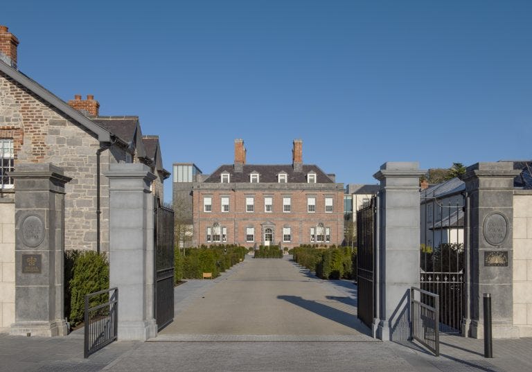 Cashel Palace bathrooms feature MERLYN Arysto shower enclosures